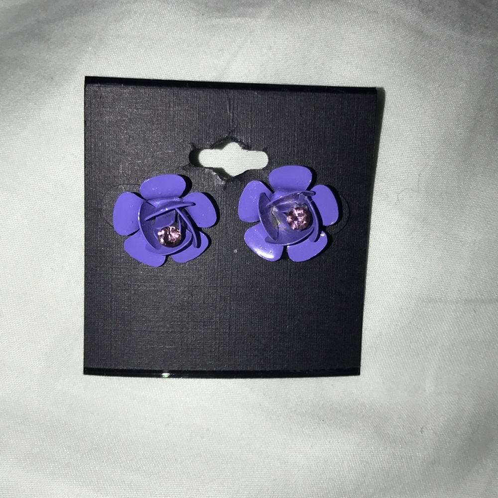 PURPLE FLOWER EARINGS!
